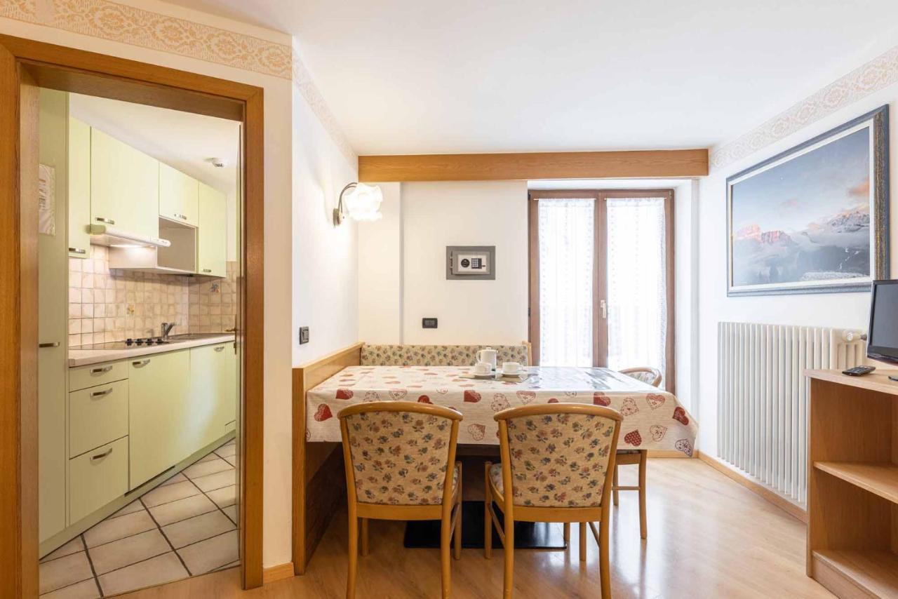Albergo Arnica Canazei Luaran gambar