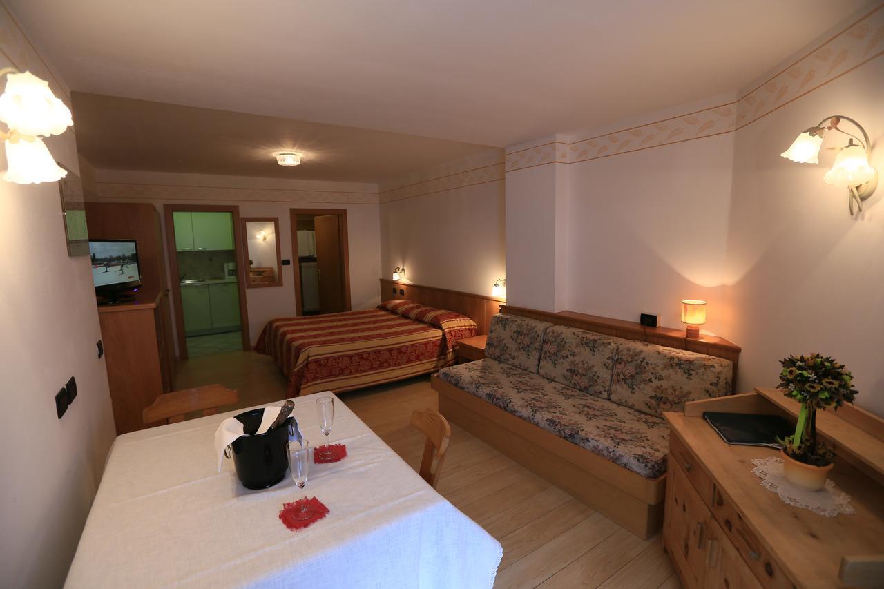 Albergo Arnica Canazei Luaran gambar